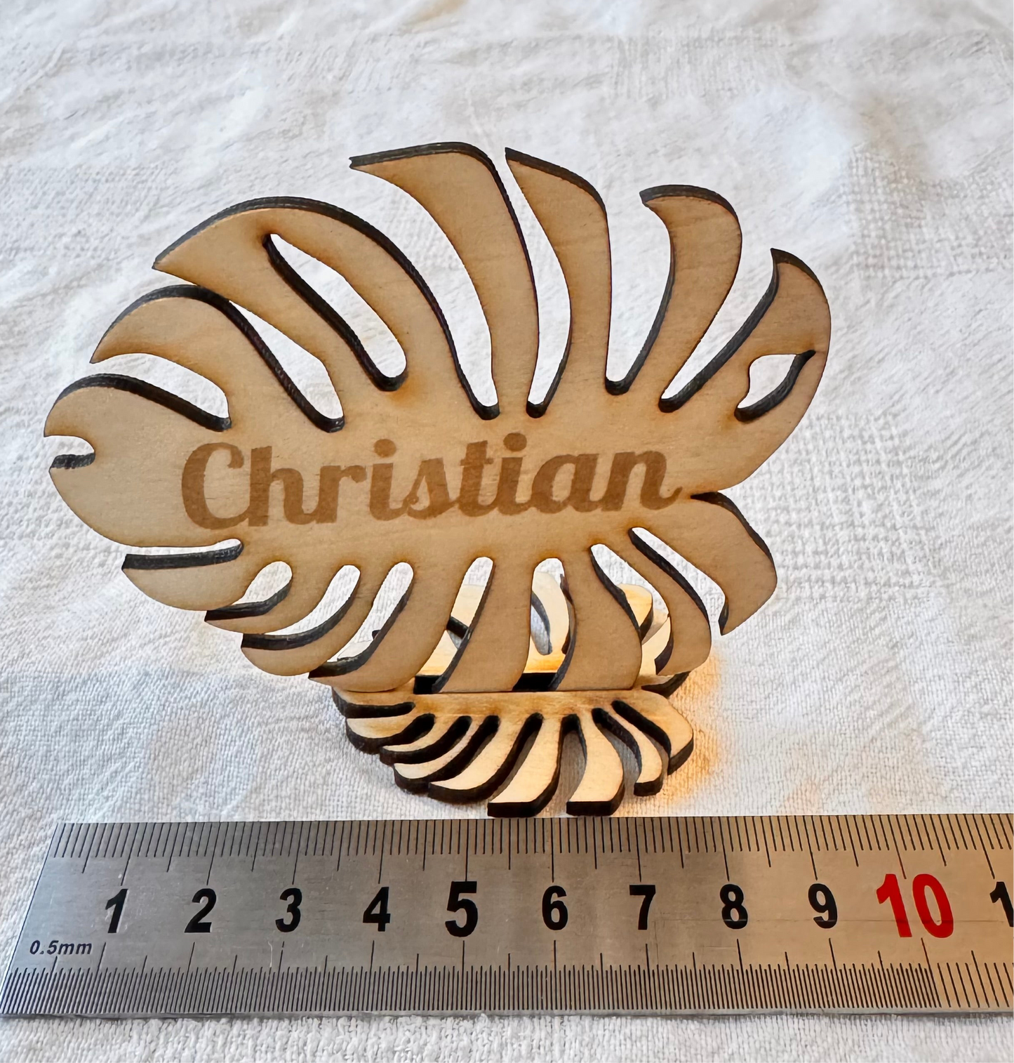 Marque-places personnalisés en bois / plexiglass – Idéal mariage, baptême, anniversaire – Lot de 8 à 64