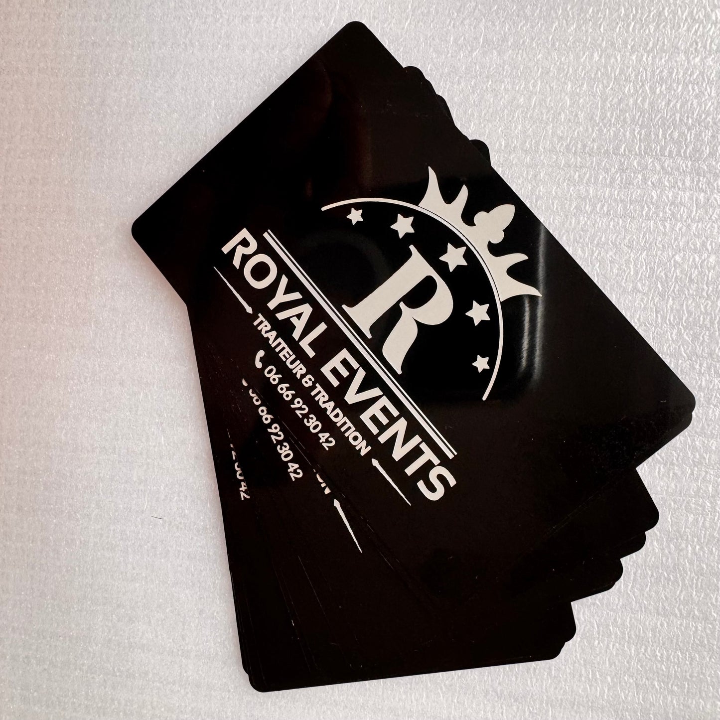 Cartes de visite en aluminium anodisé – Gravure laser de précision - à partir de 0,80€ (2 faces) ou 0,50 l'unité (1 face)