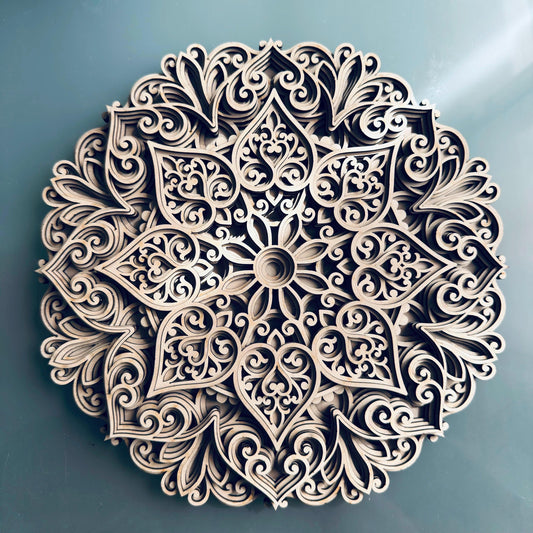 Mandala mural en bois d’érable multi-calques – 28 cm –